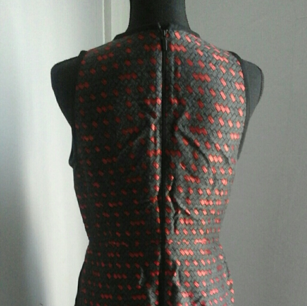 Dress - Picture 6 of 7